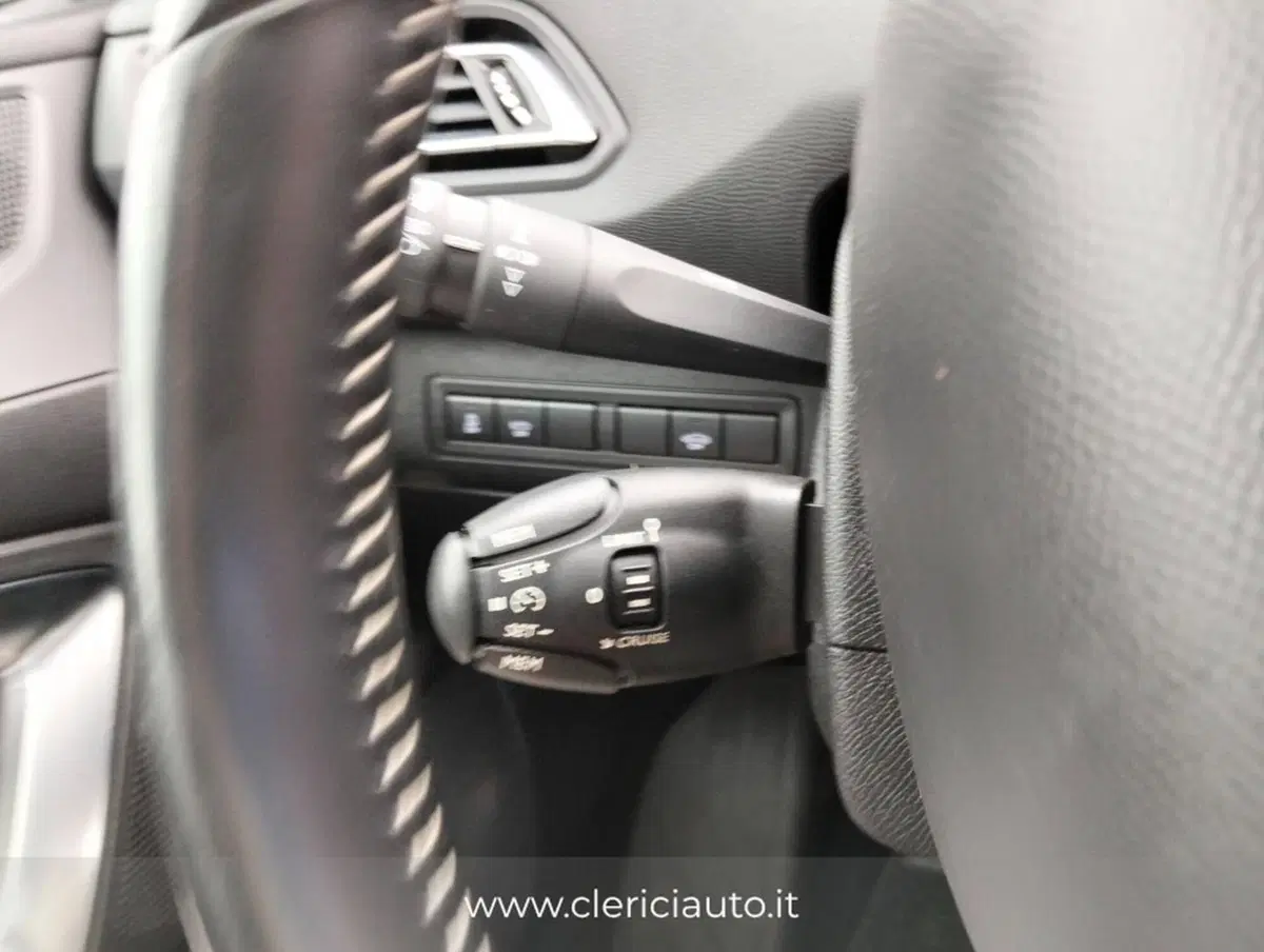 Peugeot 308 SW usata a Como (12)
