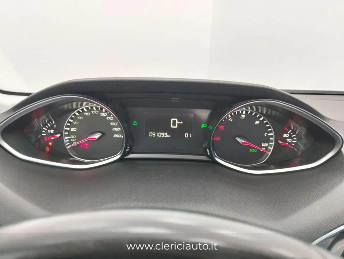 Peugeot 308 SW usata a Como (13)