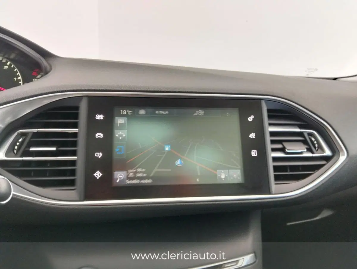 Peugeot 308 SW usata a Como (16)