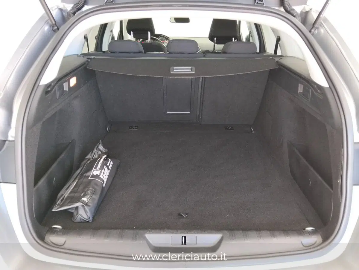 Peugeot 308 SW usata a Como (20)