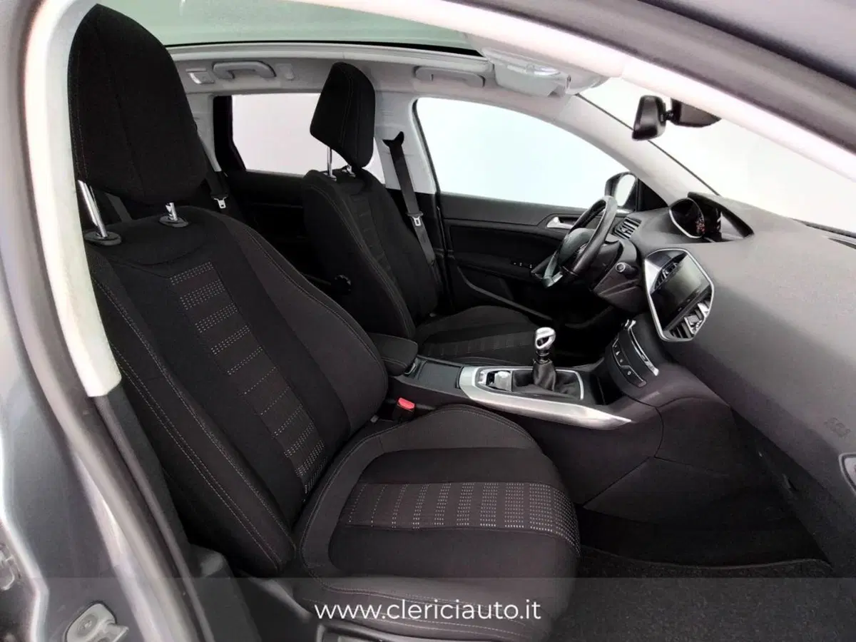 Peugeot 308 SW usata a Como (3)