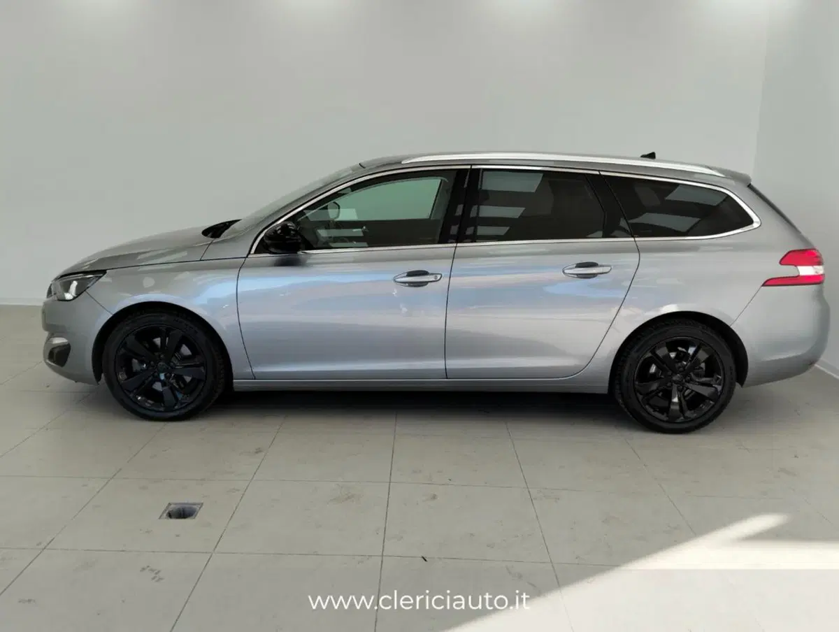 Peugeot 308 SW usata a Como (8)