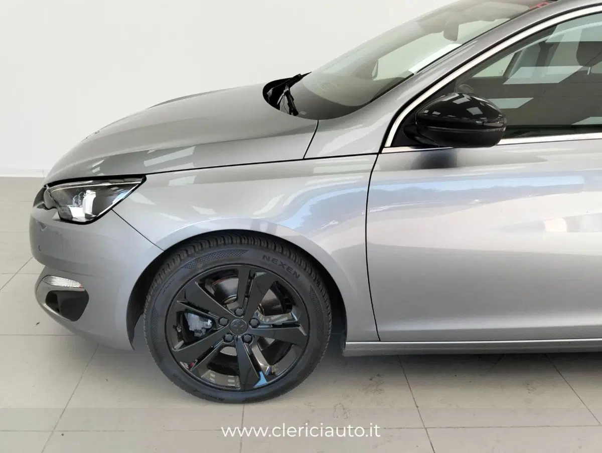 Peugeot 308 SW usata a Como (9)