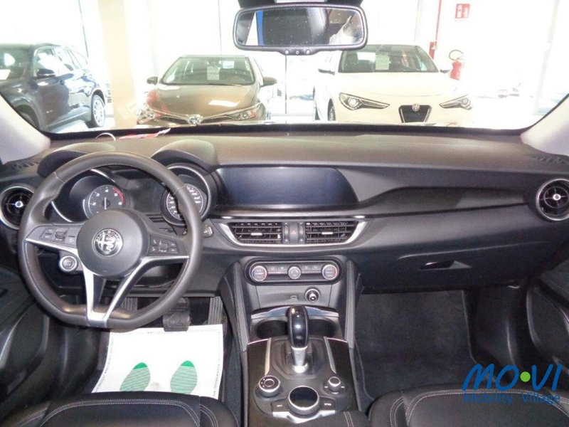 Alfa Romeo Stelvio usata a Torino (6)