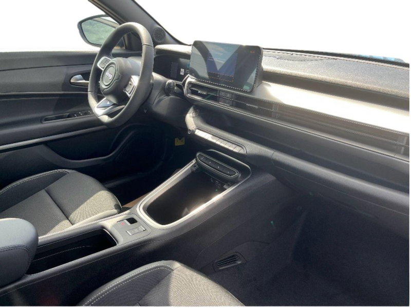 Jeep Avenger nuova a Bari (9)