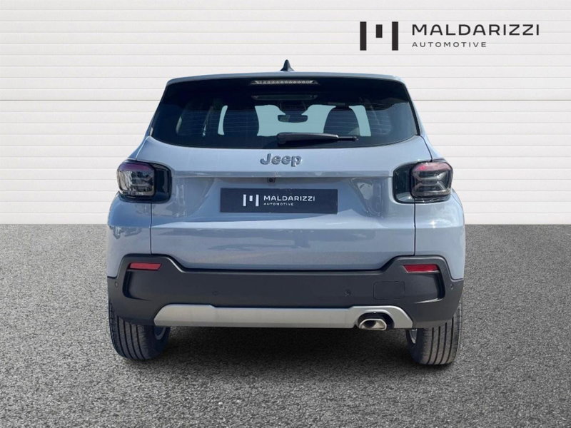 Jeep Avenger nuova a Bari (3)