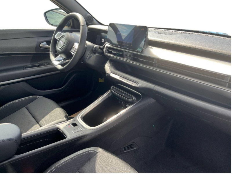 Jeep Avenger nuova a Bari (9)