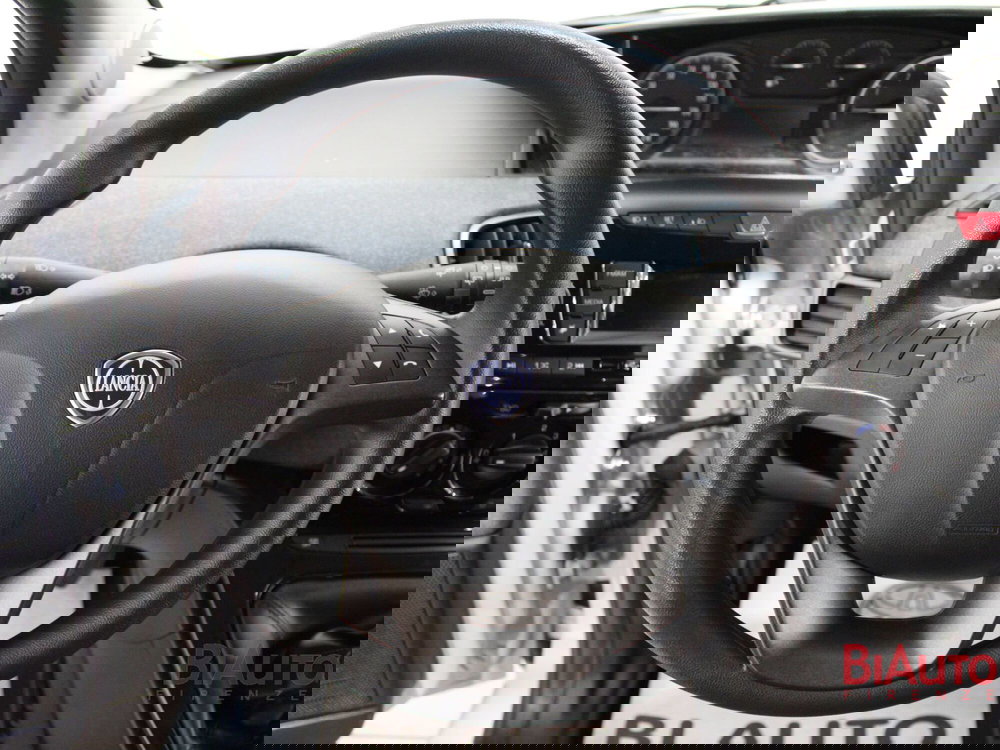 Lancia Ypsilon usata a Firenze (10)