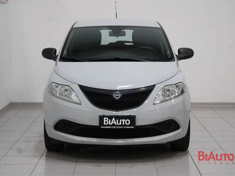 Lancia Ypsilon usata a Firenze (3)