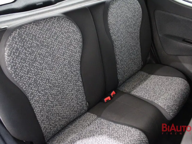 Lancia Ypsilon usata a Firenze (7)