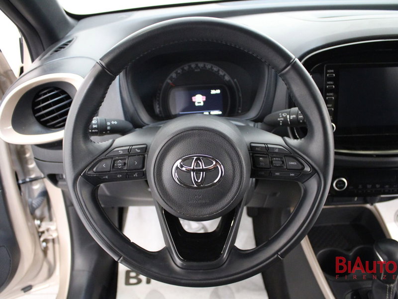 Toyota Aygo X usata a Firenze (11)