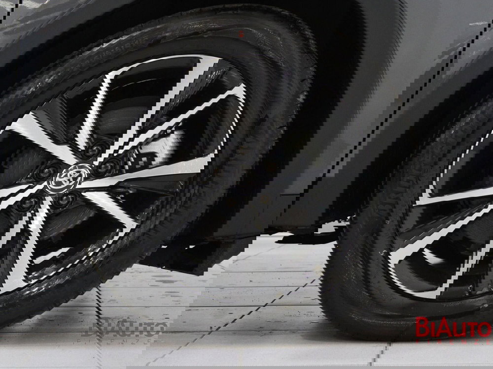 Toyota Toyota C-HR nuova a Firenze (17)