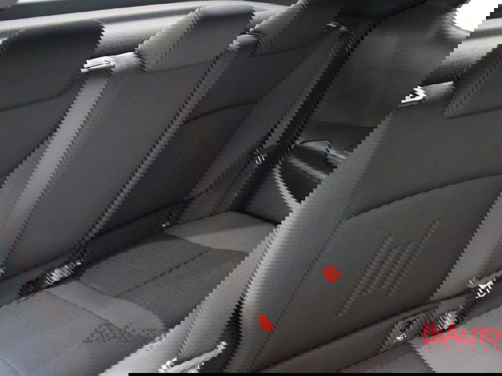 Toyota Toyota C-HR nuova a Firenze (7)