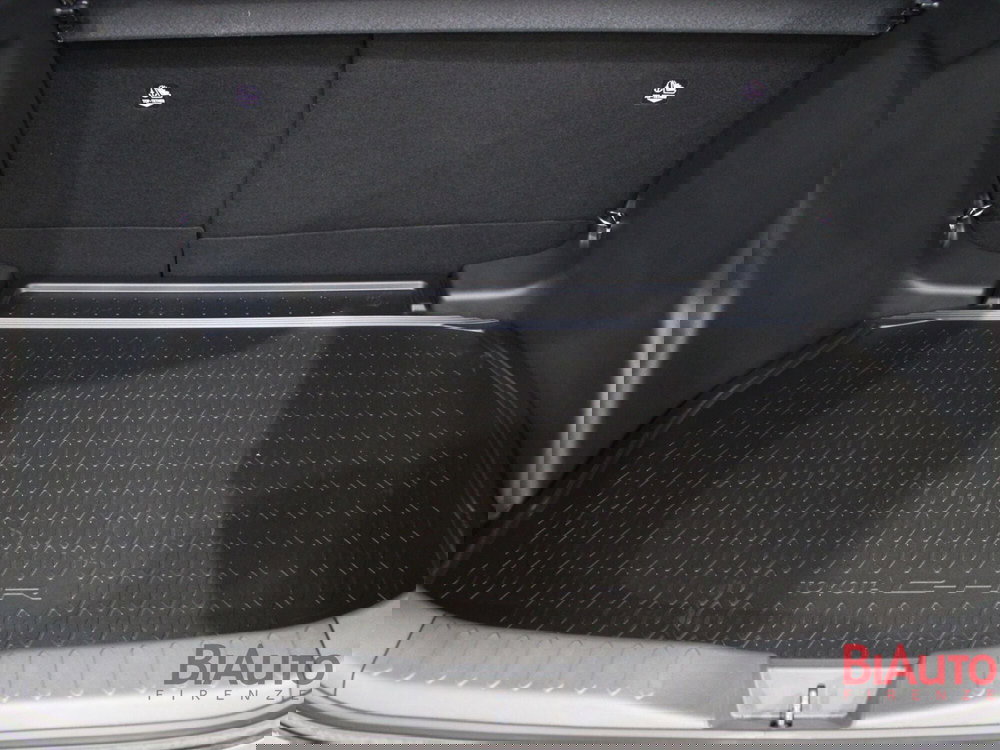 Toyota Toyota C-HR nuova a Firenze (8)