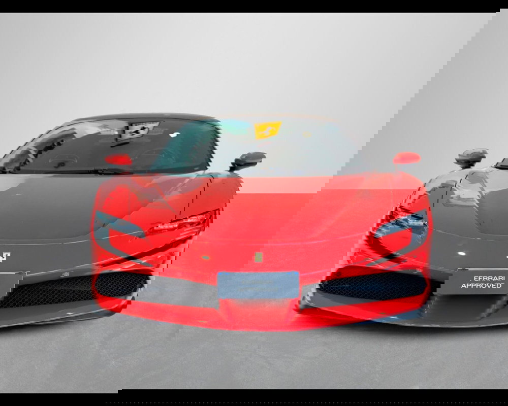 Ferrari SF90 Coupé usata a Padova (2)