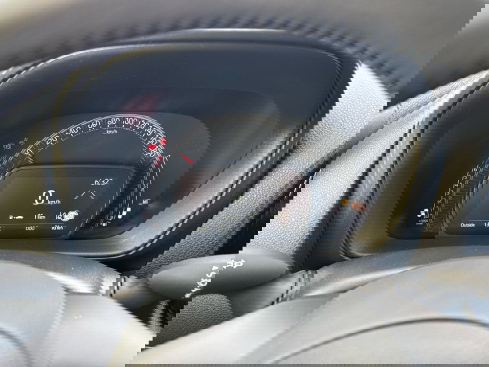 Toyota Aygo X nuova a Ferrara (14)