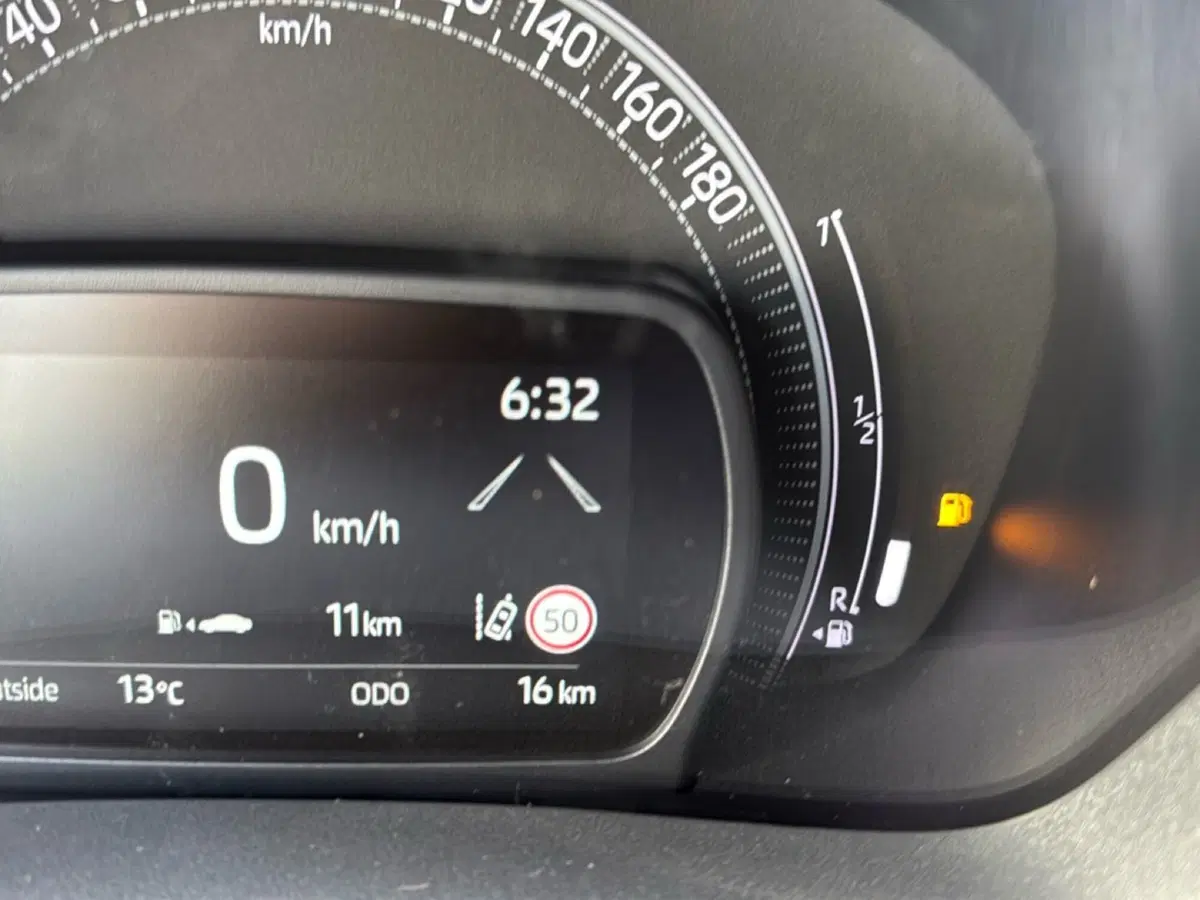Toyota Aygo X nuova a Ferrara (15)