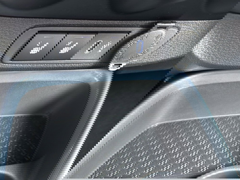 Toyota Aygo X nuova a Ferrara (20)