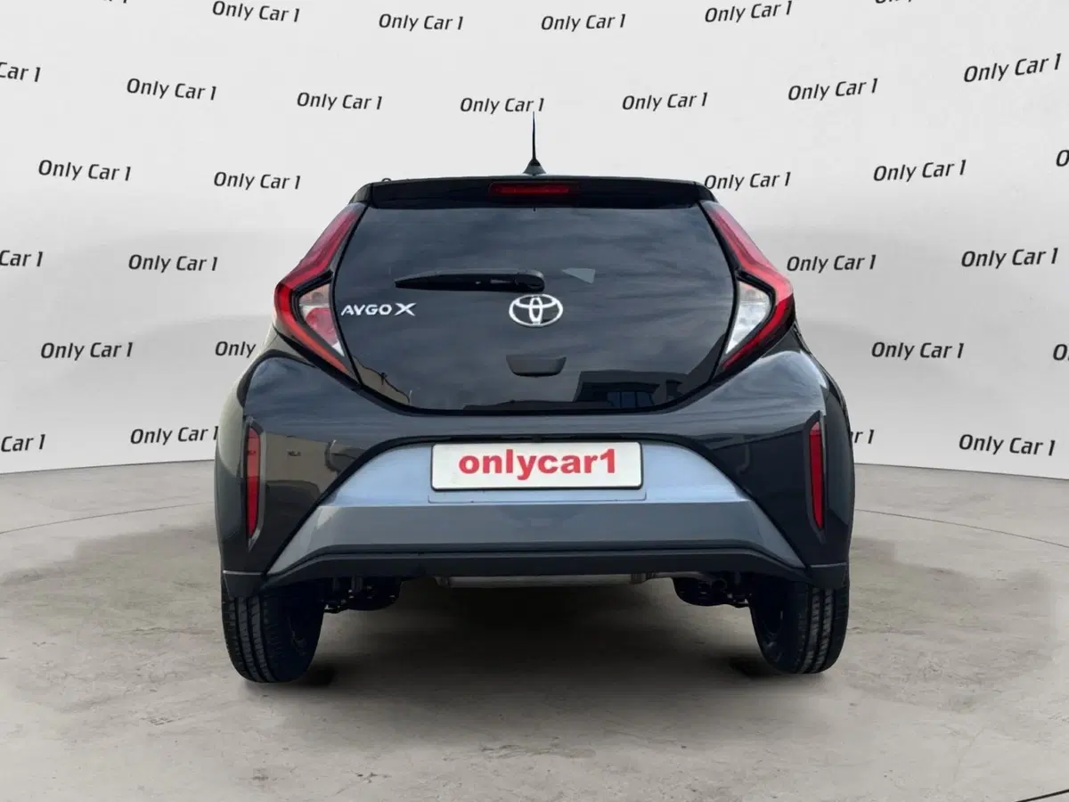 Toyota Aygo X nuova a Ferrara (4)