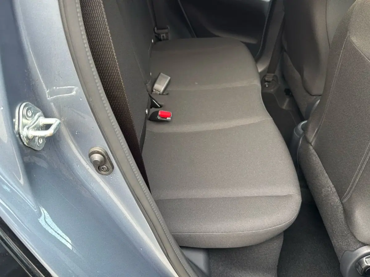 Toyota Aygo X nuova a Ferrara (8)