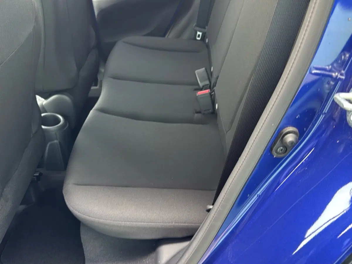Toyota Aygo X nuova a Ferrara (7)