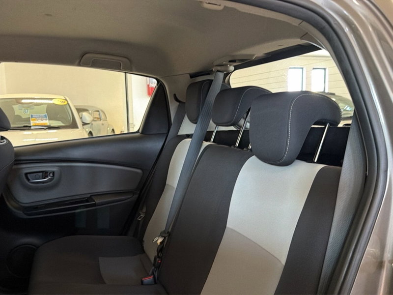 Toyota Yaris usata a Pisa (7)