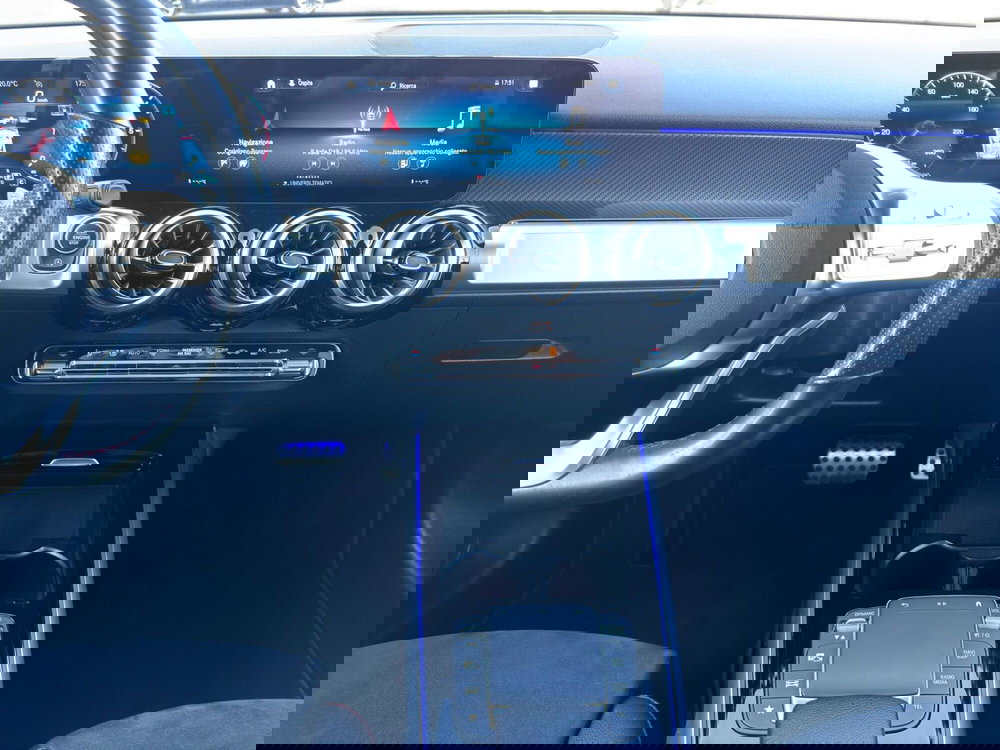 Mercedes-Benz GLB usata a Cosenza (15)