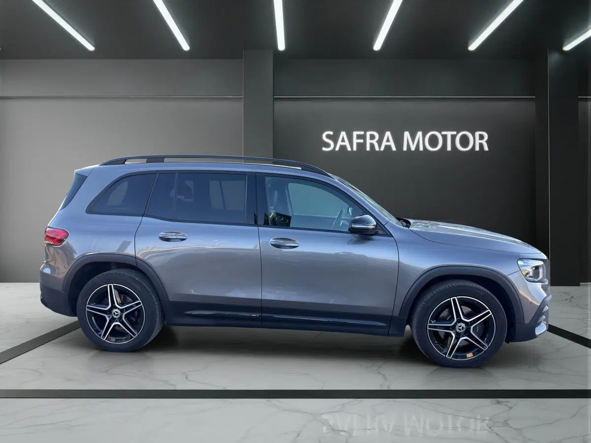 Mercedes-Benz GLB usata a Cosenza (7)