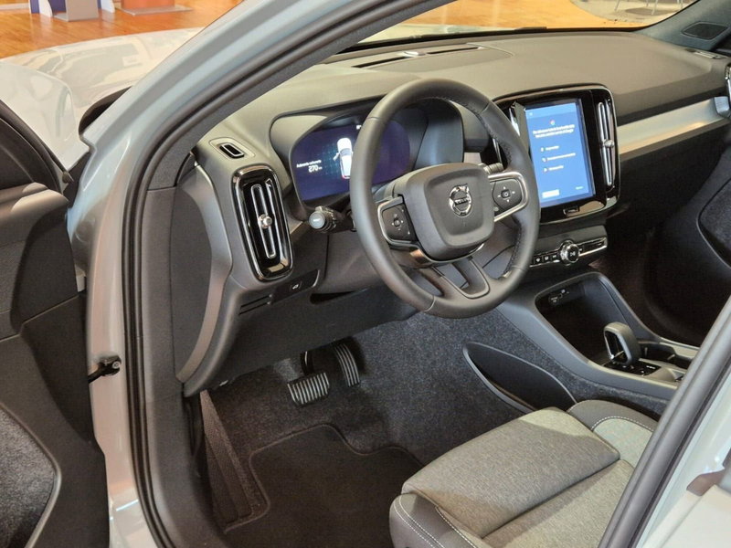 Volvo XC40 usata a Como (10)