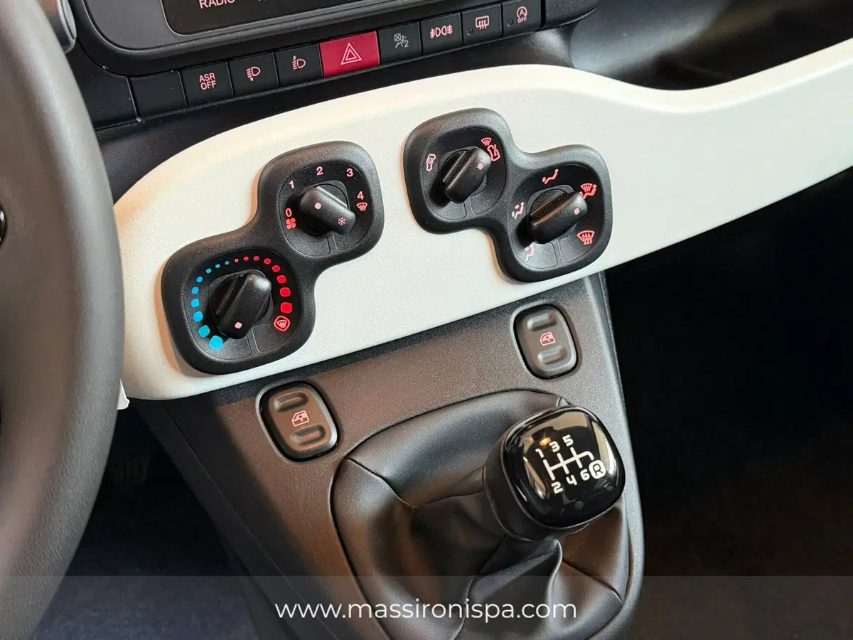 Fiat Panda Cross usata a Milano (10)