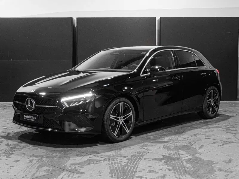 Mercedes-Benz Classe A Sedan nuova a Ancona