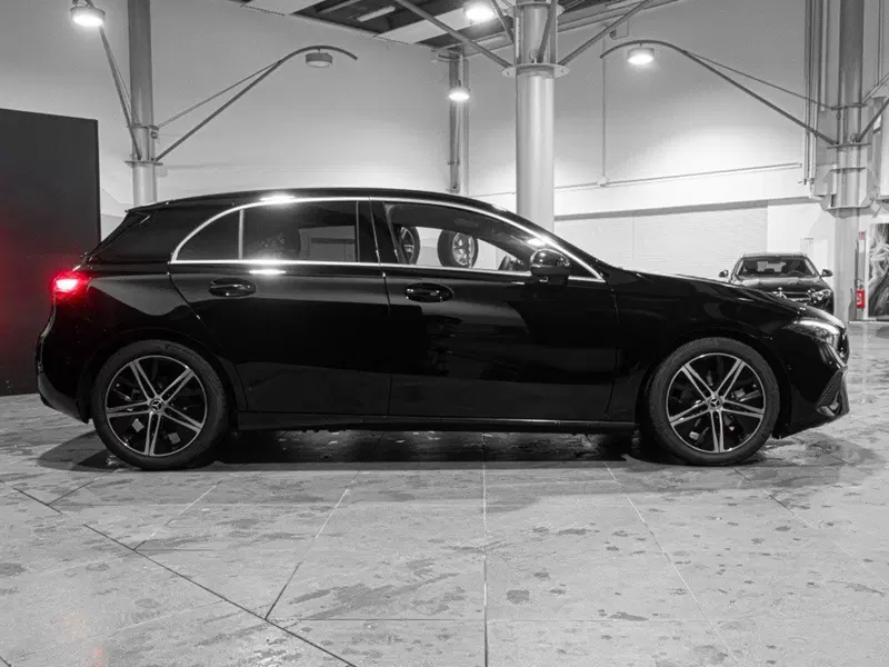Mercedes-Benz Classe A Sedan nuova a Ancona (4)
