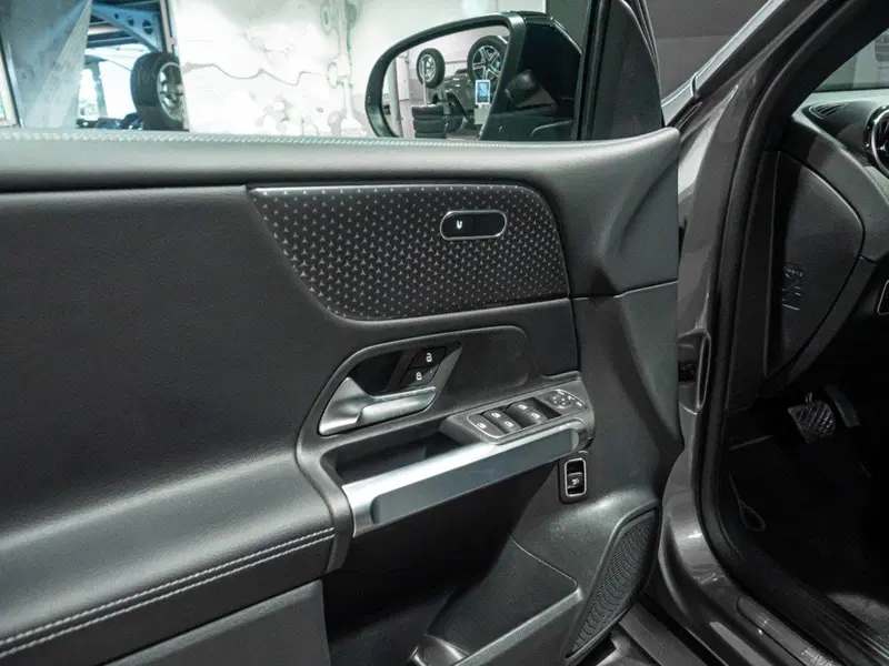 Mercedes-Benz GLB nuova a Rimini (11)
