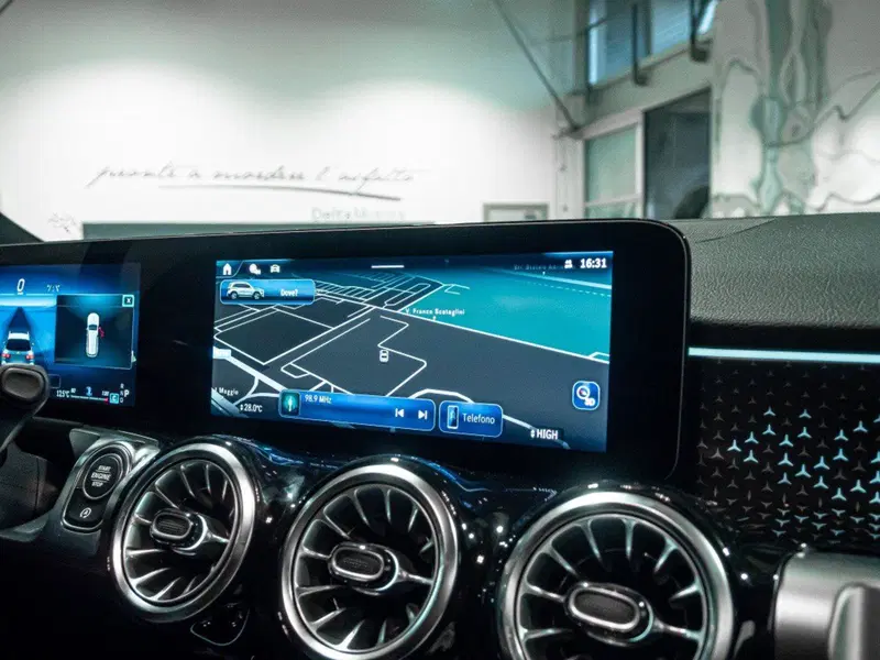 Mercedes-Benz GLB nuova a Rimini (19)