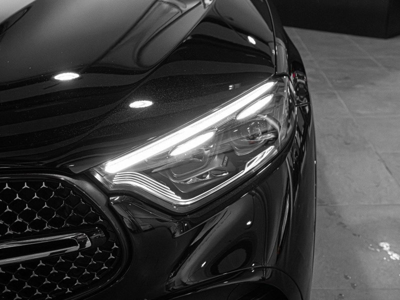 Mercedes-Benz GLC nuova a Ancona (6)