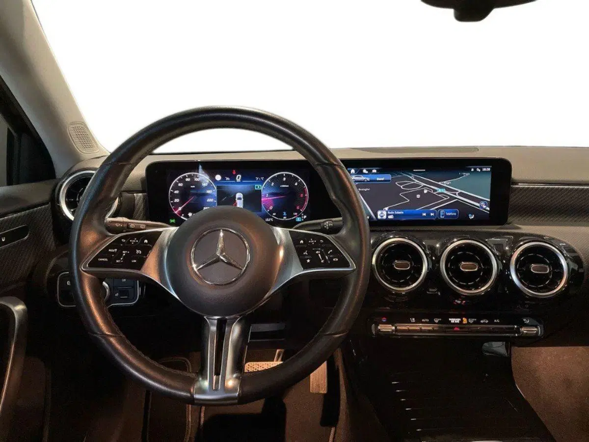Mercedes-Benz Classe A usata a Ancona (11)