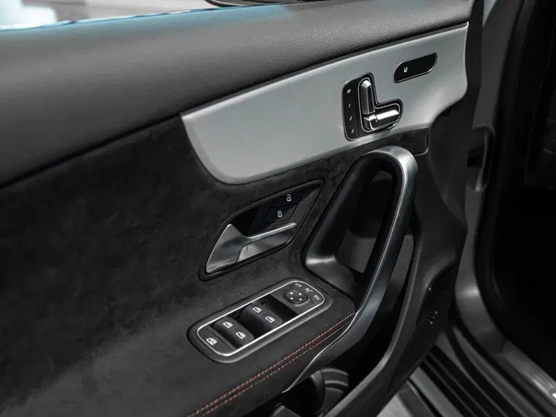 Mercedes-Benz Classe A nuova a Ancona (10)