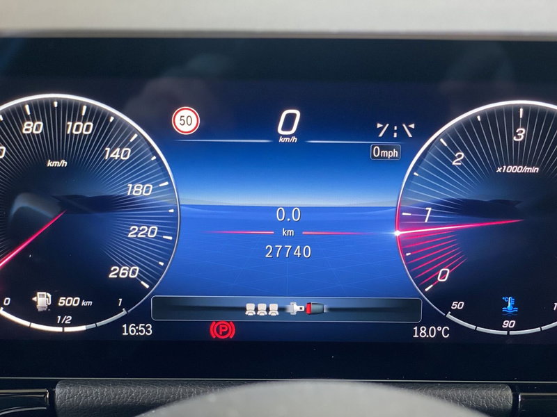 Mercedes-Benz GLA SUV usata a Napoli (10)