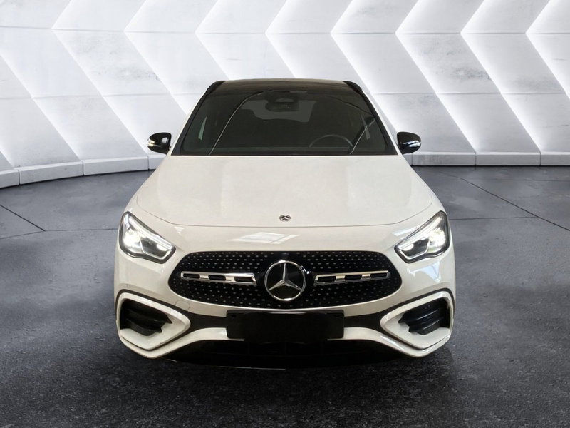 Mercedes-Benz GLA SUV usata a Napoli (2)