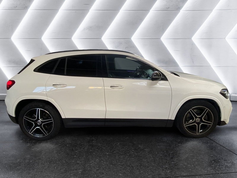 Mercedes-Benz GLA SUV usata a Napoli (4)