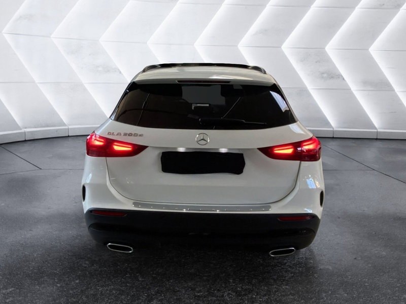 Mercedes-Benz GLA SUV usata a Napoli (8)