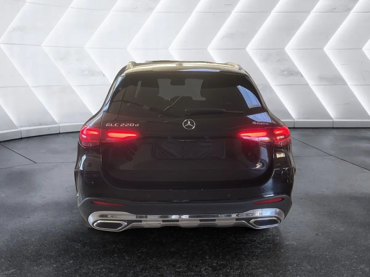 Mercedes-Benz GLC SUV usata a Napoli (7)
