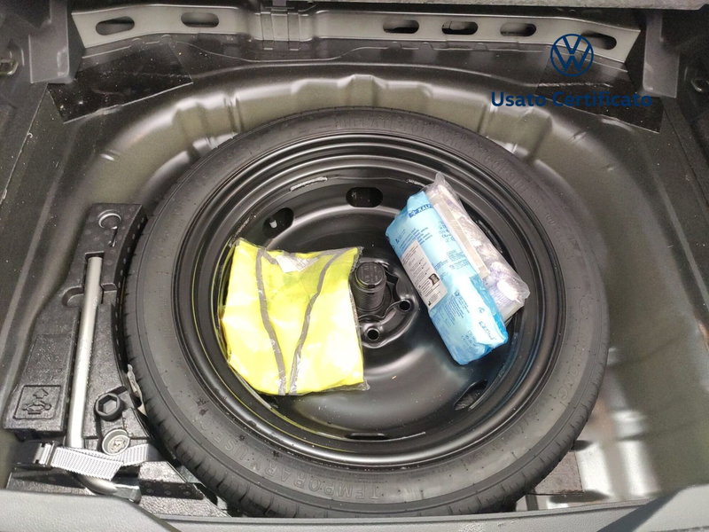 Volkswagen T-Roc usata a Avellino (14)