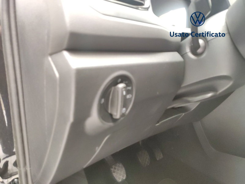 Volkswagen T-Roc usata a Avellino (18)