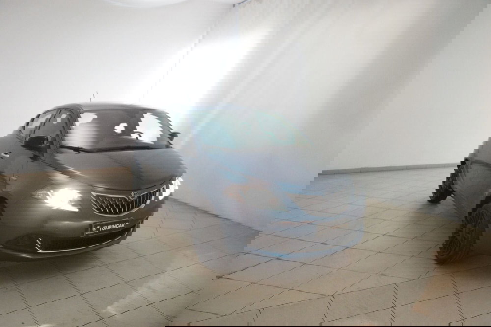 Lancia Ypsilon usata a Torino (16)