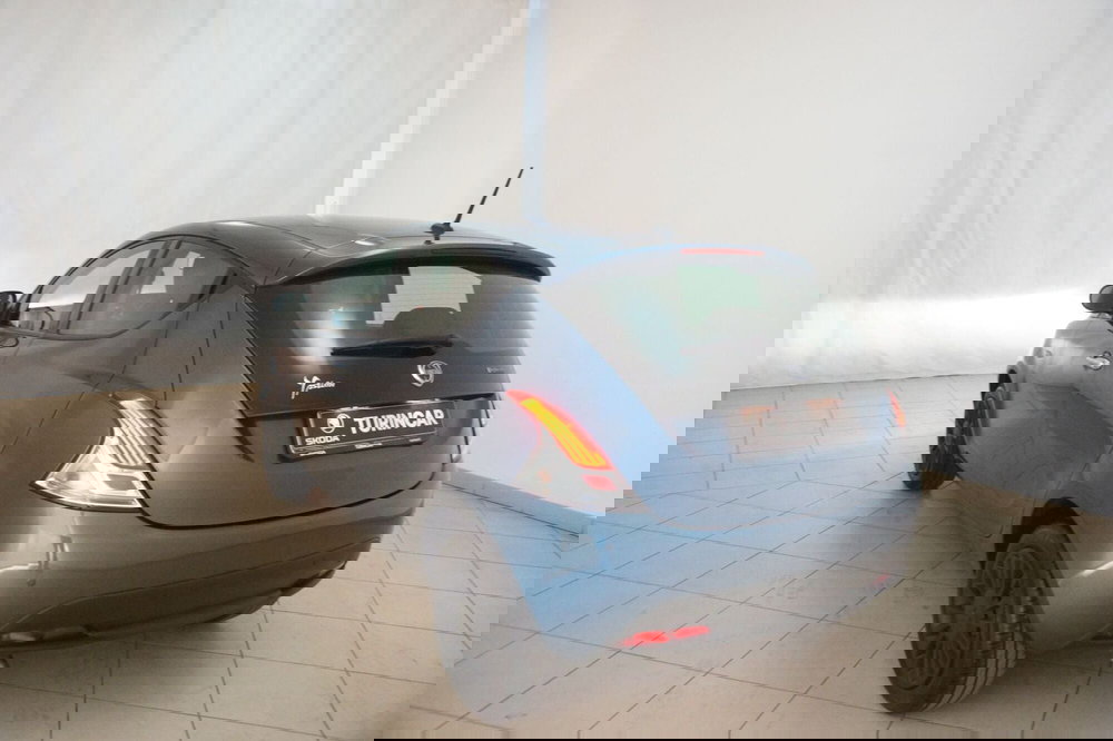 Lancia Ypsilon usata a Torino (19)