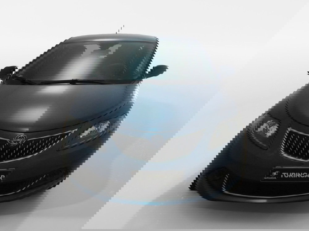 Lancia Ypsilon usata a Torino (2)