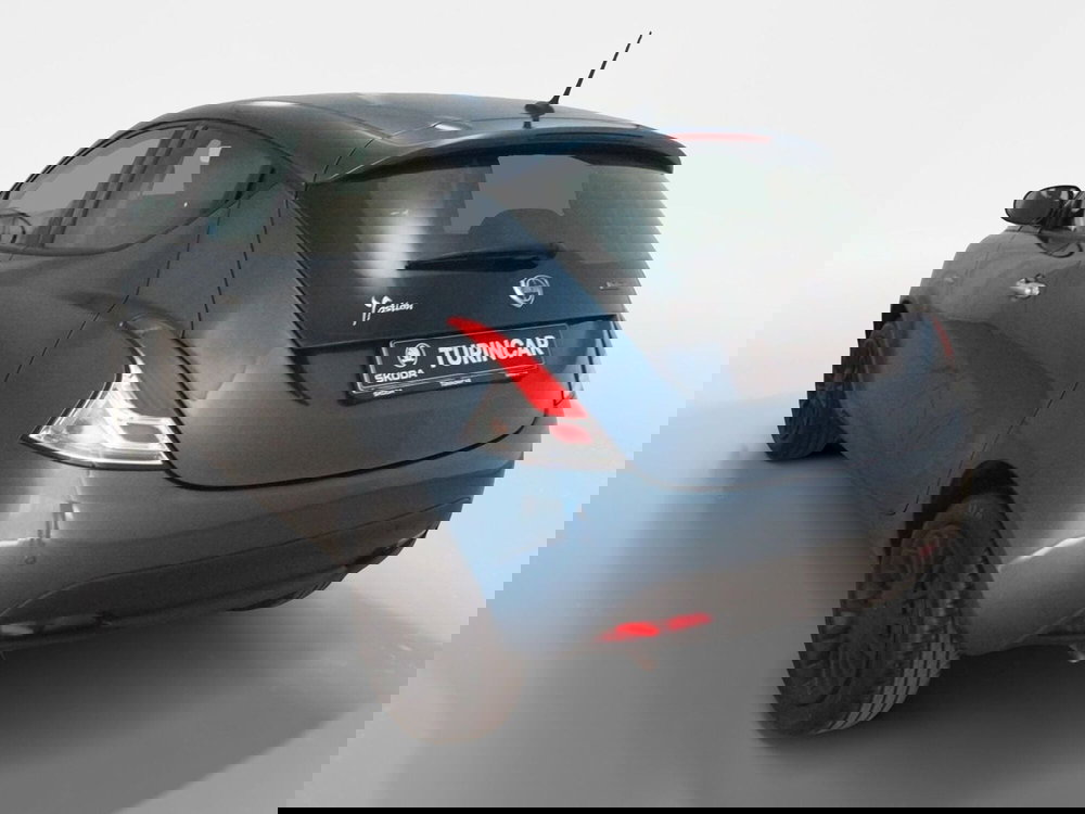 Lancia Ypsilon usata a Torino (4)