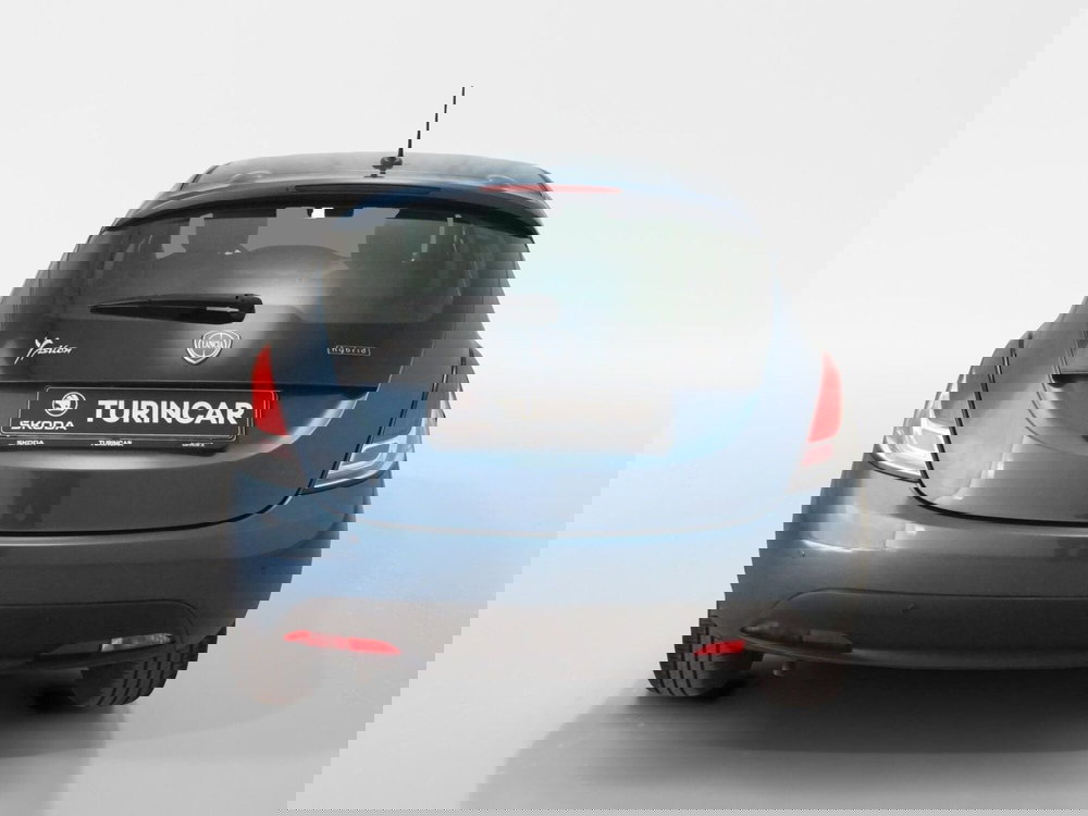 Lancia Ypsilon usata a Torino (5)