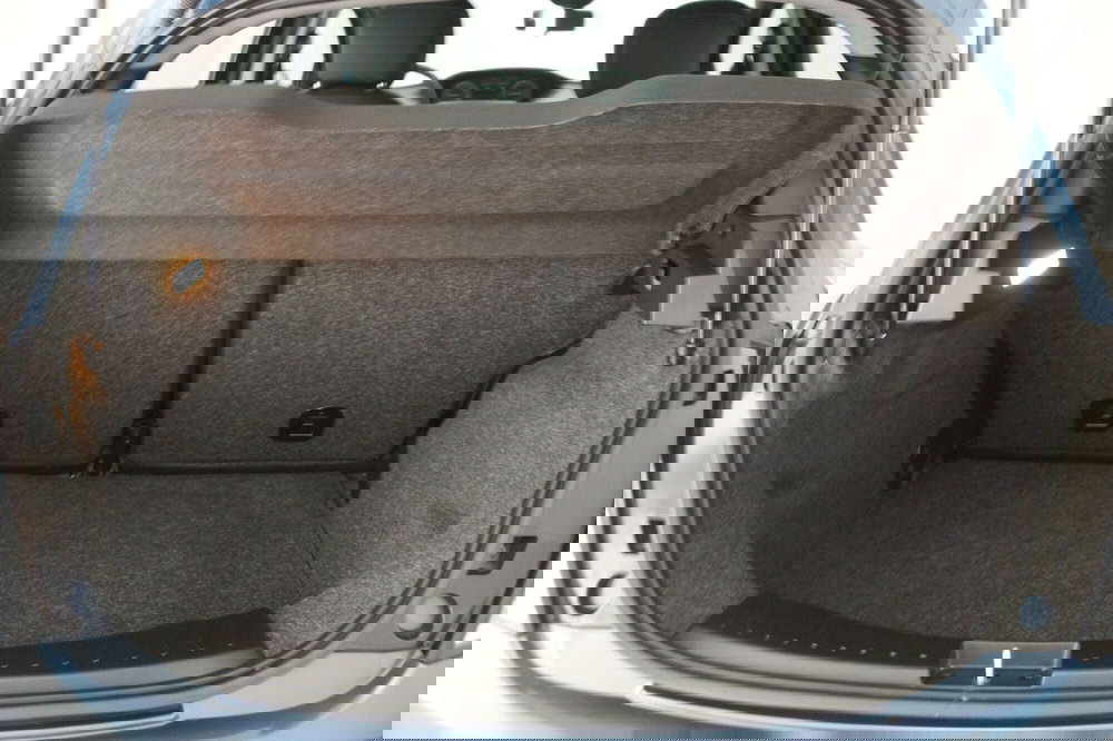 Lancia Ypsilon usata a Torino (7)